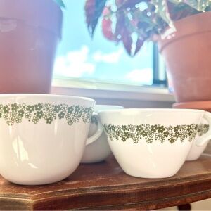 Corelle Corning Spring Blossom crazy daisy (2) hook handle cups and (3) regular